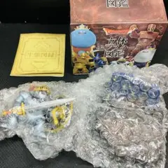 ドラゴンクエスト 立体モンスター図鑑 さまようよろい
