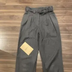 A.P.C. グレー プリーツ入りスラックス 34