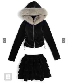 ファーフードダブルジップパーカー×フリルティアードミニスカートベロアセットアップ