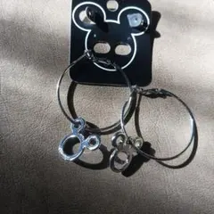 迎春！Σ特別セール❤（￣□￣;）ミッキーマウスピアス ステンレス早いもの勝ち！