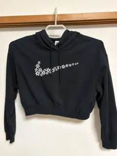Nike フラワーロゴ クロップドパーカー
