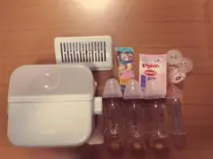 【美品】ミルク育児セット　哺乳瓶4本　哺乳瓶洗い　電子レンジ消毒キット