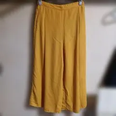 GU　マスタード ガウチョパンツ