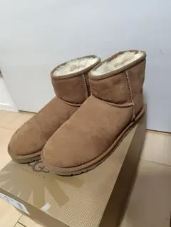 新品未使用★UGG　ムートンブーツ　W CLASSIC MINI