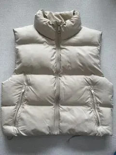 ZARAダウンベスト　ベージュSサイズ