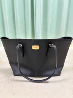 50%オフ☆Harrods☆リバーシブルトートバッグ 黒×グリーン ポーチ付き 