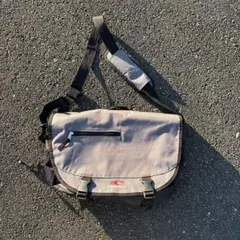 90s 【美品・多機能】O'NEILL オニール メッセンジャーバッグ y2k