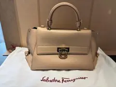 【値下げ・先着順】フェラガモ FERRAGAMO バッグ ガンチーニ