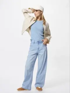 UNIQLO バギーカーブジーンズ　サイズ22