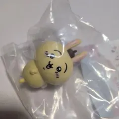 ちいかわ　サンリオ　なりきりフィギュア　うさぎ