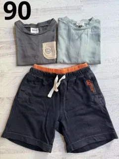 90サイズ Tシャツ2枚、短パンセット