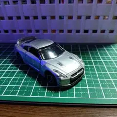 Nissan GT-R ミニカー