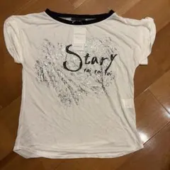 新タグアンタイトル箔柄カットソー白