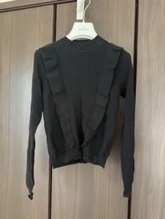 ZARA フリル付き黒長袖ニット