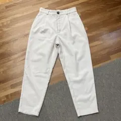GU ライトコーデュロイタックテーパードパンツ ホワイト　Sサイズ