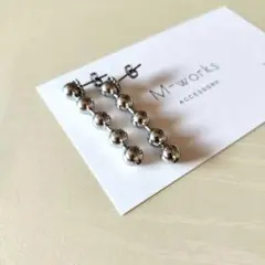 No.162　サージカルステンレスボールチェーン∴チタンピアス