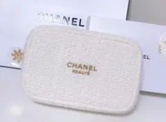 【新品未使用】CHANEL ポーチ 2024❤︎コフレ ホワイト　シャネル 完売品のサムネイル