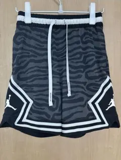 jordanジョーダン ハーフパンツ　未使用に近い品　レア品　Mのサムネイル