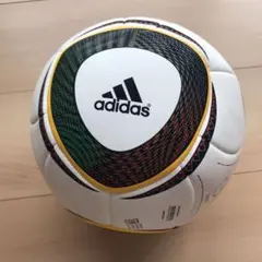 adidas Jabulani ミニサッカーボール 岡田武史監督サイン入り 2025年最新】ジャブラニ ボールの人気アイテム - メルカリ