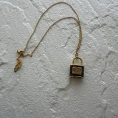 Vivienne Westwood 南京錠 ネックレス 超美品 - メルカリ