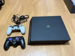 PS4 Pro 本体 ホワイト・ブラックコントローラー付き