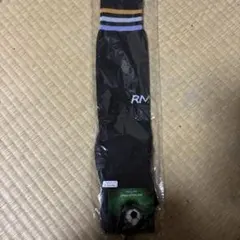 サッカーソックス 黒 ストライプ RNロゴ