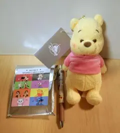 ディズニーストア プラッシュキーチェーン プーさん くまのプーさん ぬいぐるみ