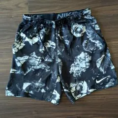 Nike メンズショートパンツ dri-fit