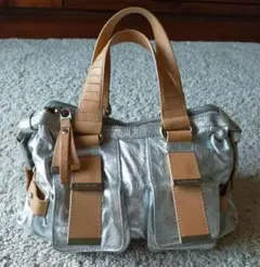 Item thumbnail for item cf5b56a4-4897-4fe1-bd39-e02763df5619