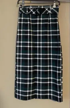 ZARA trf チェック柄 タイトスカート ベルト付きのサムネイル