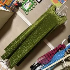 レトロ古着 ✽お花柄✽ ベロア ノースリーブワンピース ヴィンテージ 古着 黄緑