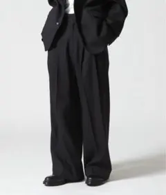 Toironier/トワロニエ/2Tuck Wide Pantsのサムネイル