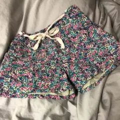 新品BEAMS  花柄ショートパンツ