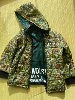 リバーシブル　迷彩柄フード付きジャケット