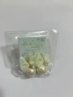リボンとパールの樹脂ピアスセット