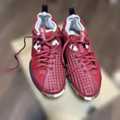 YONEX レッド テニスシューズ