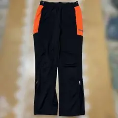 PUMA スポーツパンツ 黒/オレンジ