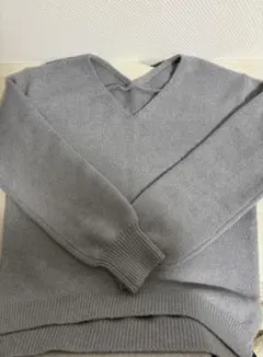 アイスグレー 水色Vネック 長袖ニット　ラメ入り