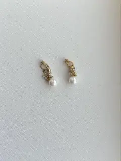 パール イヤリング ゴールド 揺れ 上品 フォーマル 結婚式