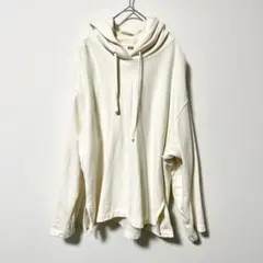 オフホワイト フード付きパーカー Lサイズ　ユニクロ