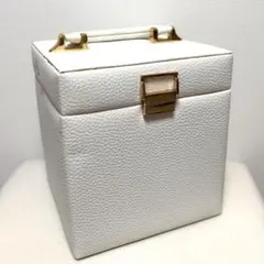 ヘレナルビンスタイン メイクボックスのサムネイル
