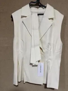 新品タグ付き　NBB テーラードベルテッドジレ　ホワイト　Mサイズ