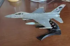 F-16C Fighting Falcon 1/144 模型
