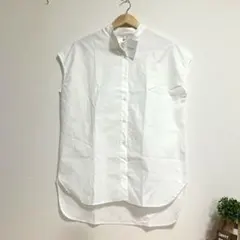 新品　タグ付き　ノースリーブシャツ 白　ATTENTION 新品