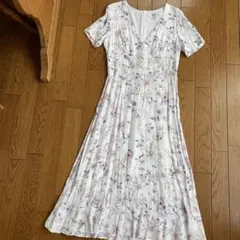 FOREVER NEW ワンピース　ドレス