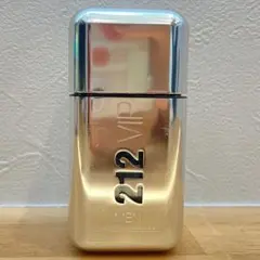 ◾️ほぼ満量◾️キャロライナヘレラ 212 VIP MEN 50ml 香水のサムネイル