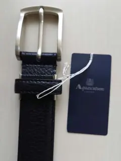 【新品 未使用】アクアスキュータムAquascutum 表裏 牛革ベルトのサムネイル
