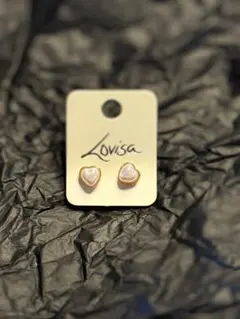 Lovisa ハート型パールピアス