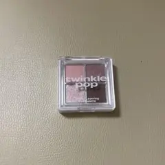 twinkle pop グリッターレイアリングアイパレット　02