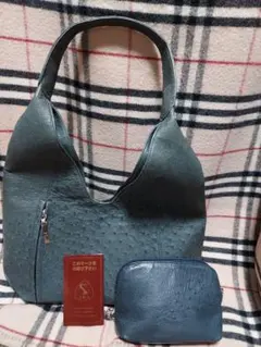 レザーショルダーバッグ 青 ポーチ付き